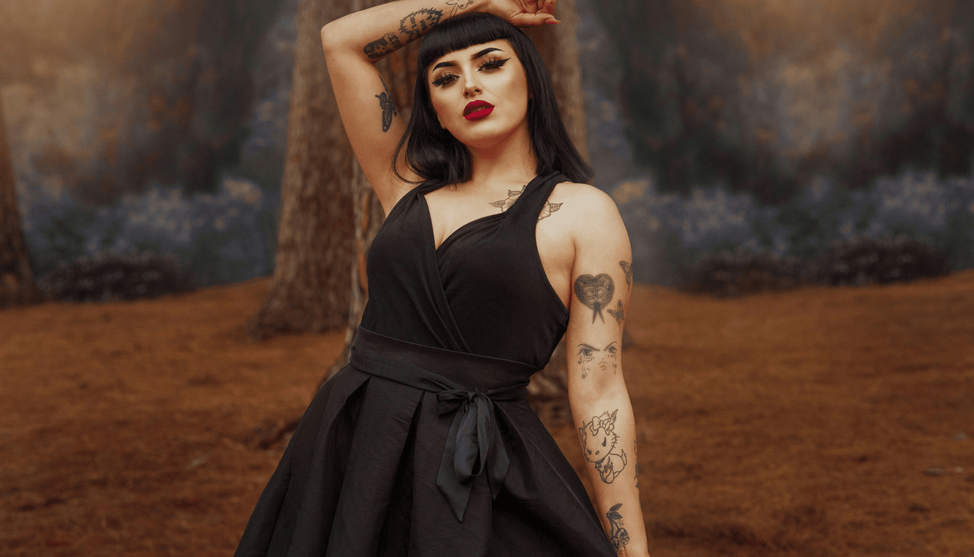 Felpe gotiche da donna – comfort in stile dark - Castle Gothic